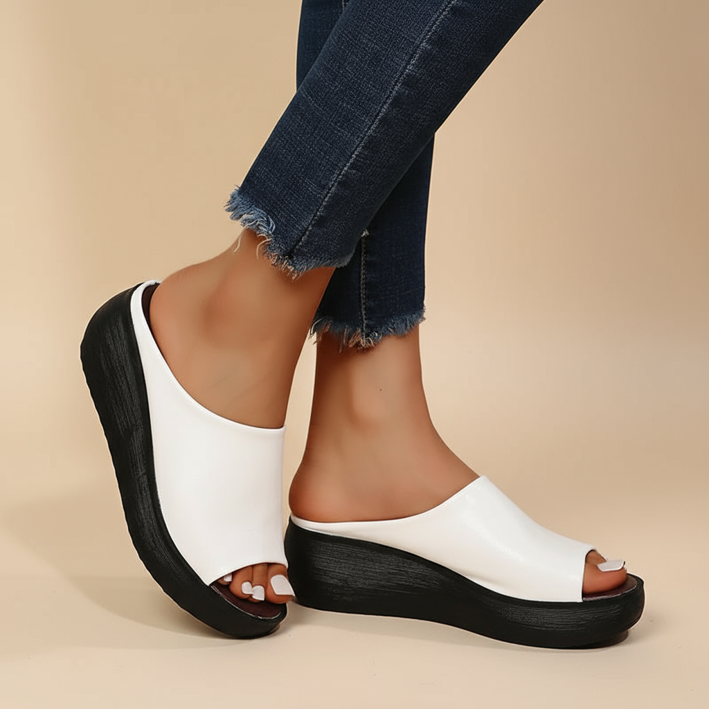 Elsie - Orthopaedic Sandals